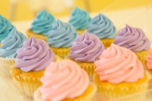 cupcakes-2285209_640